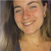 Profesora particular con experiencia de diferentes asignaturas, des de Matemáticas hasta Español.